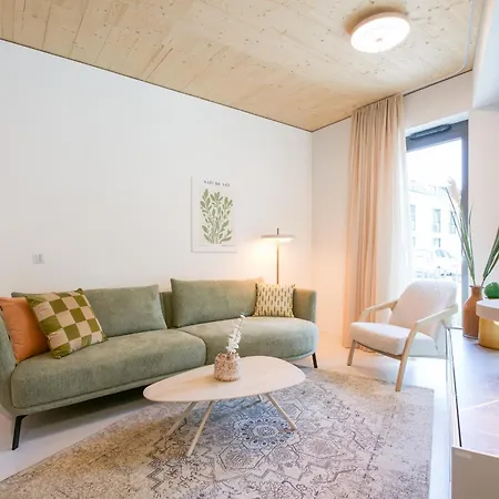 Luew Boarding House 